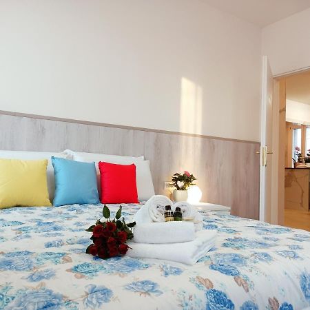 Arcobaleno Room Venezia Mestre Exterior foto